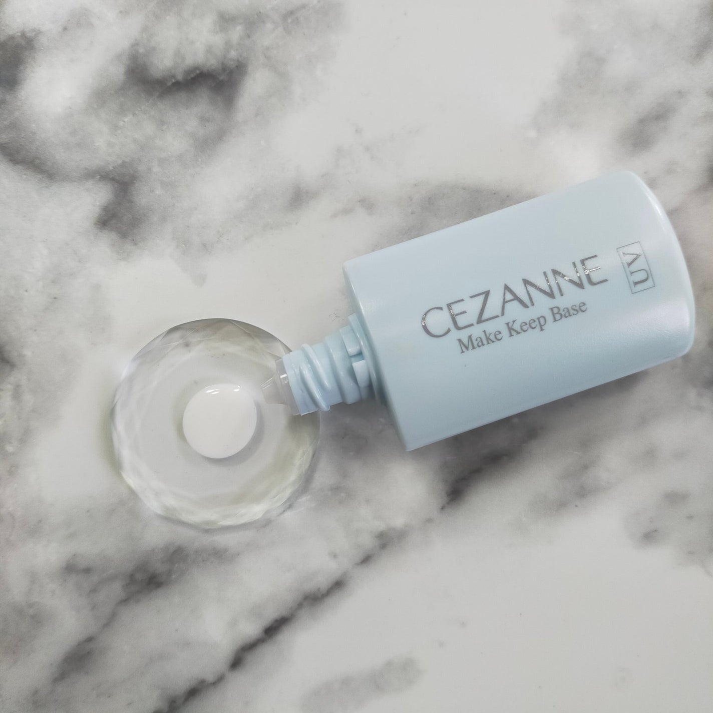 皮脂テカリ防止下地/CEZANNE/化粧下地を使ったクチコミ(3枚目)