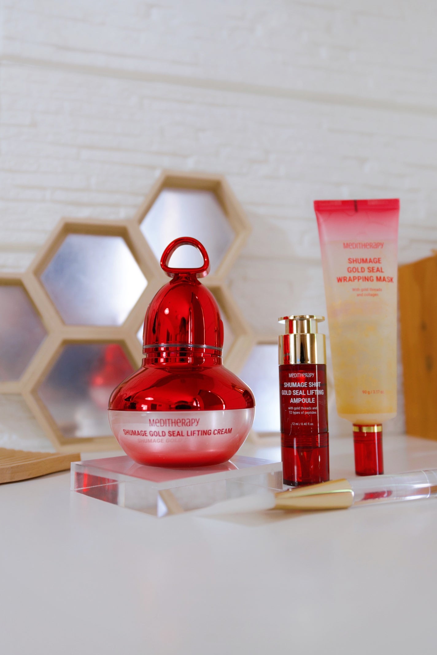 シューマジゴールド糸リフティングクリーム+EMS美顔器/MEDITHERAPY/フェイスクリームを使ったクチコミ(10枚目)