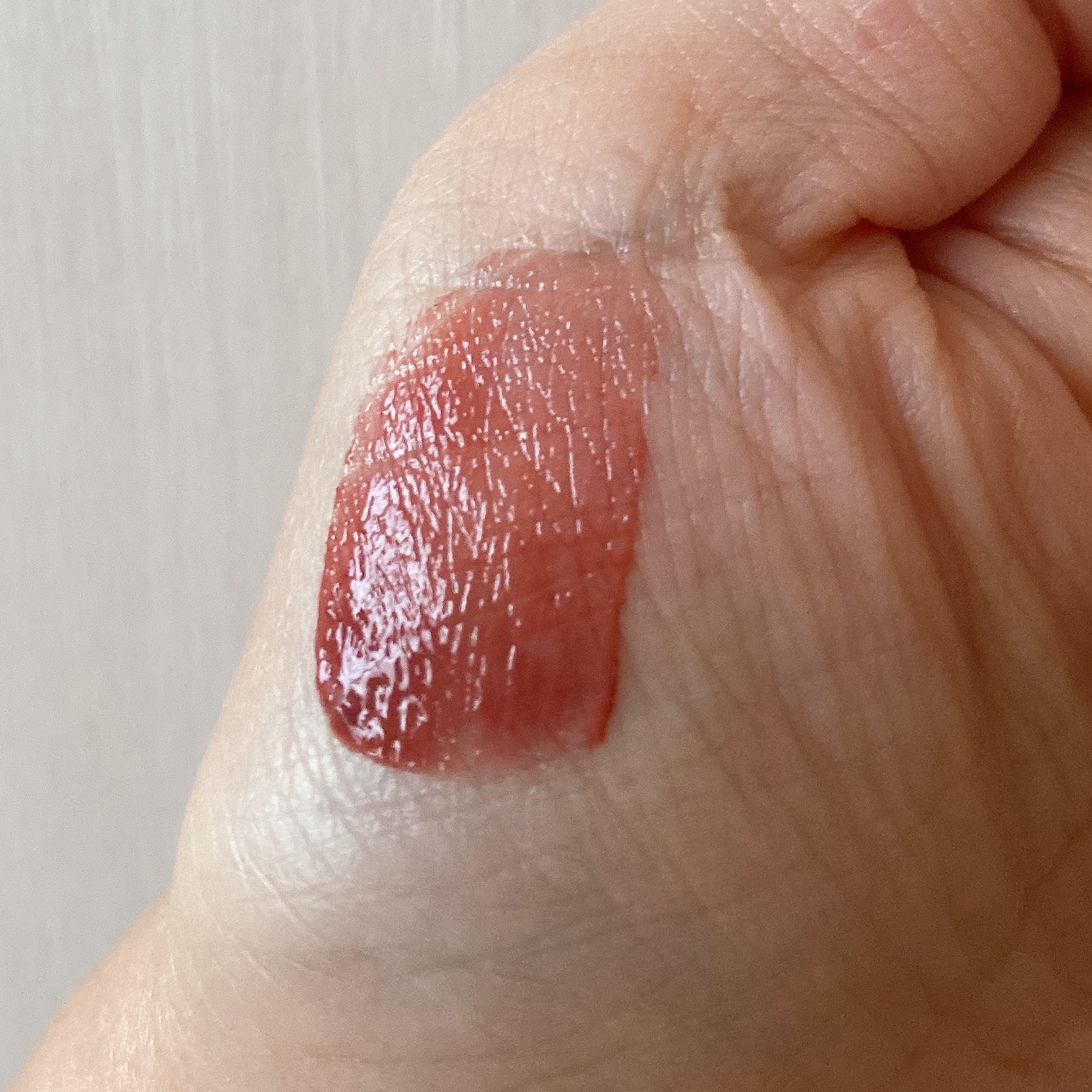 ジューシーラスティングティント/rom&nd/リップティントを使ったクチコミ（3枚目）