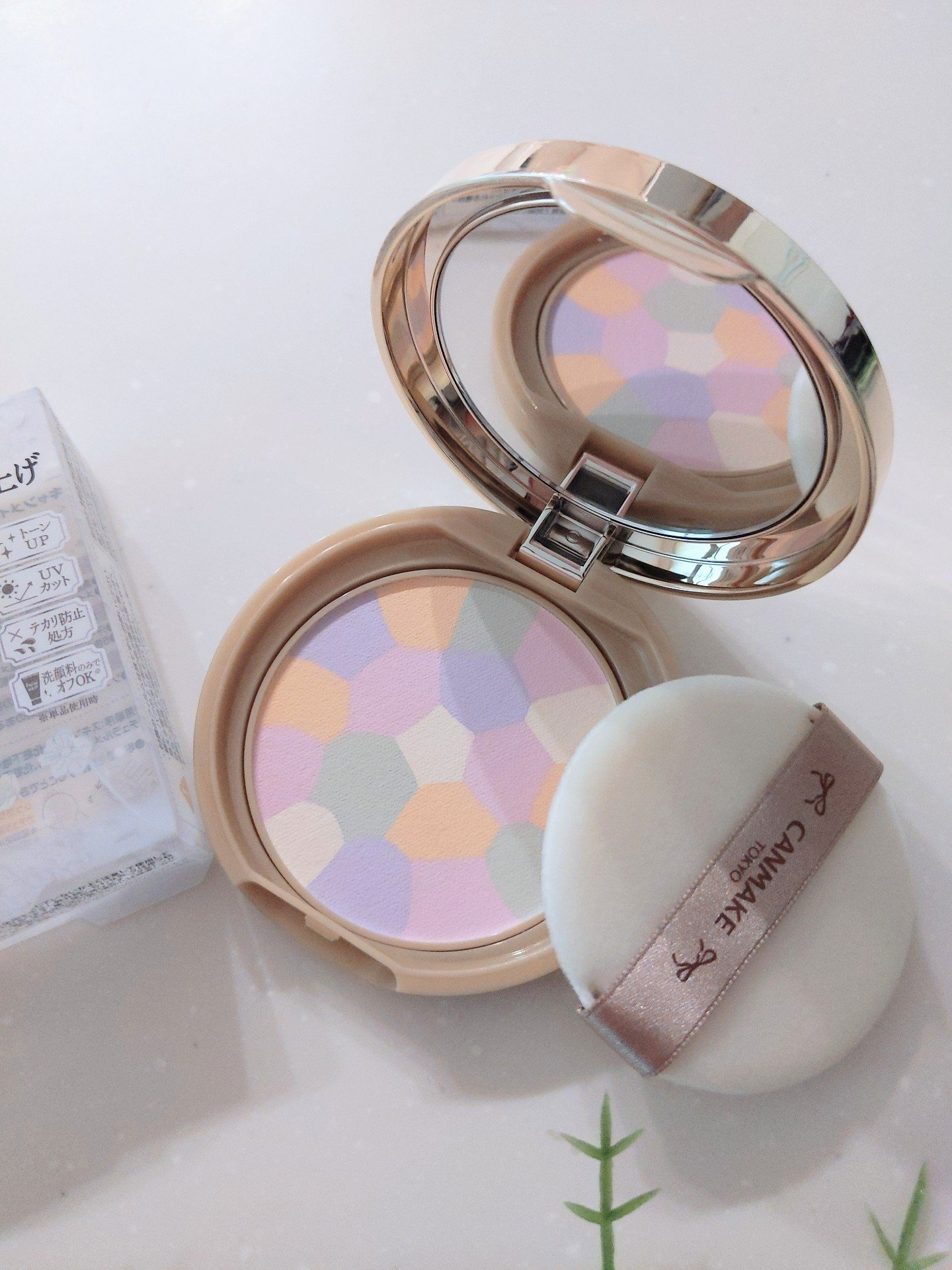 マシュマロフィニッシュパウダー　～Abloom～/キャンメイク/プレストパウダーを使ったクチコミ（1枚目）