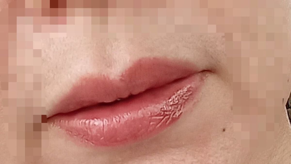 アンドバイロムアンド グラッシーボムティント/&nd by rom&nd/リップティントを使ったクチコミ(3枚目)