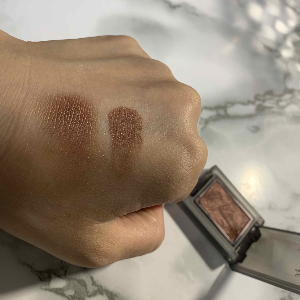 セルヴォーク ヴォランタリー アイズ/Celvoke/単色アイシャドウを使ったクチコミ(3枚目)