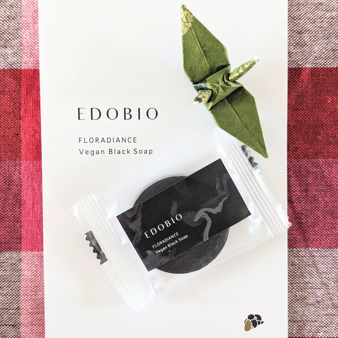 フローラディエンス ヴィーガンブラックソープ/EDOBIO/洗顔石鹸を使ったクチコミ（2枚目）