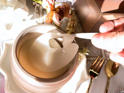 ビューティーアイズ エッセンスシート プレミアム プラス/AXXZIA/アイケア・アイクリームを使ったクチコミ(2枚目)