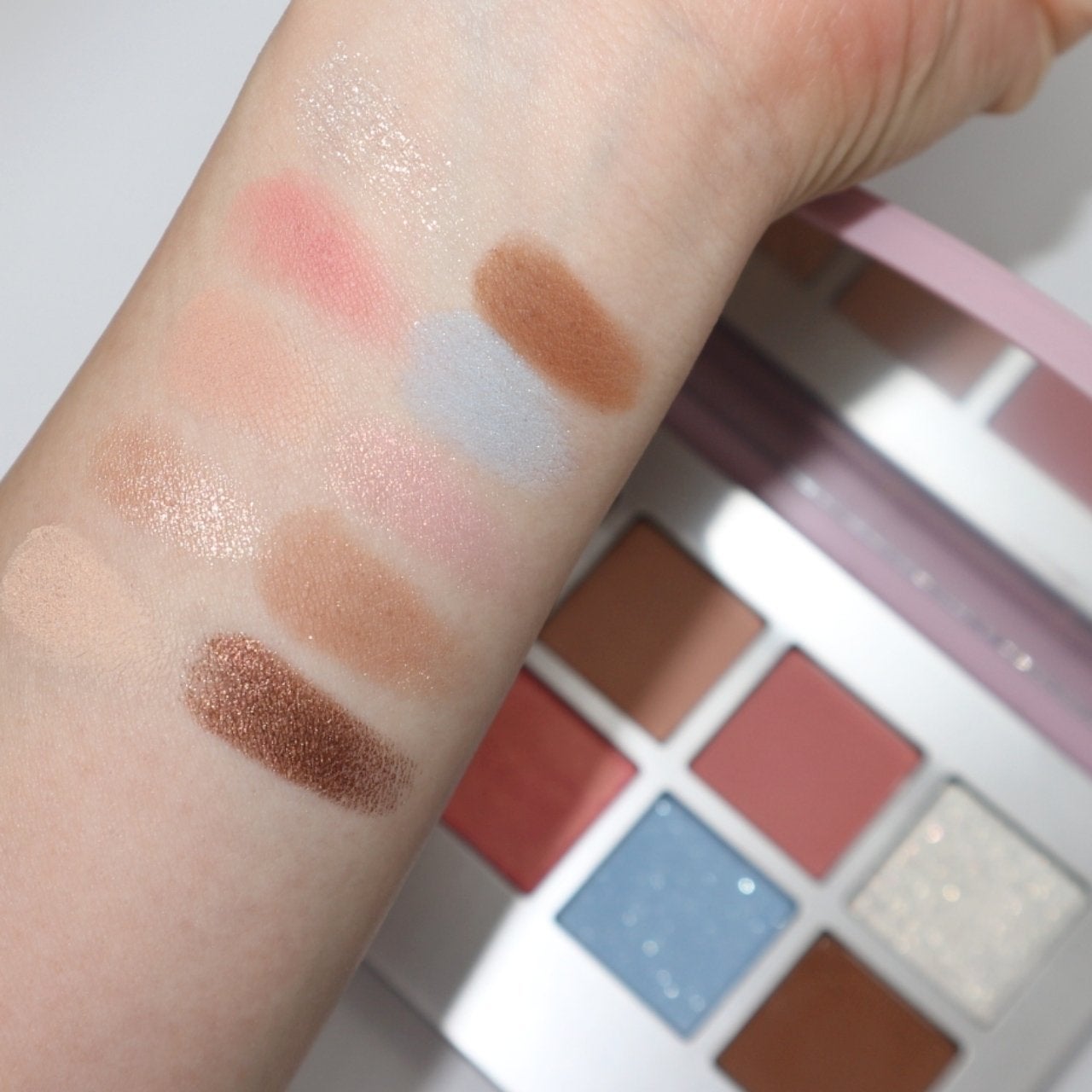 ニューデップスアイシャドウパレット/hince/アイシャドウパレットを使ったクチコミ(4枚目)