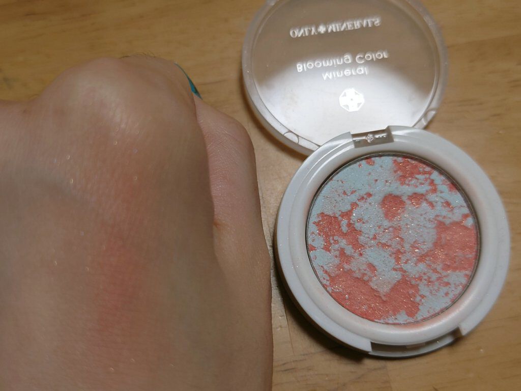 ミネラルブルーミングカラー/ONLY MINERALS/プレストパウダーを使ったクチコミ（2枚目）