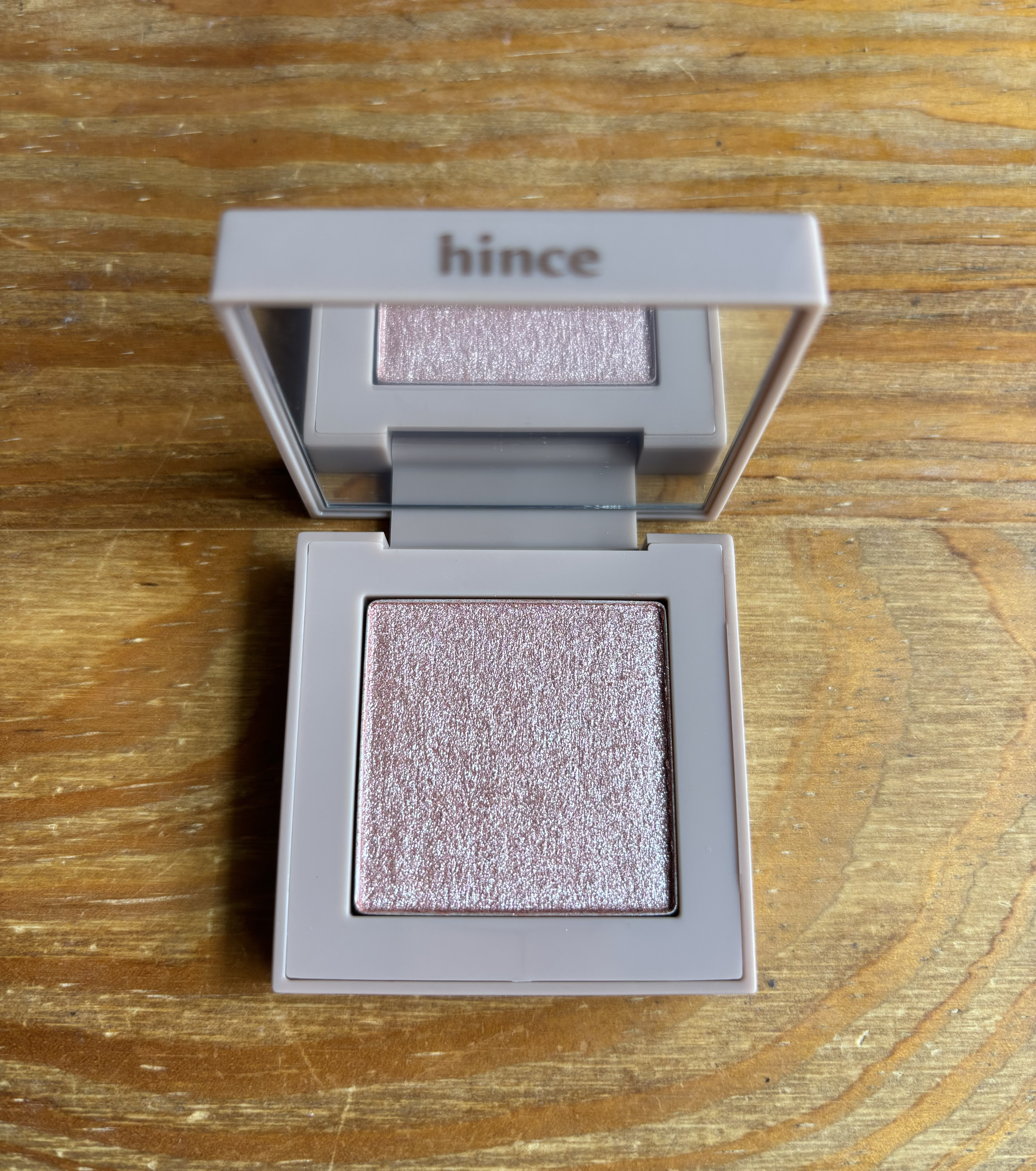 ニューデップスアイシャドウ/hince/単色アイシャドウを使ったクチコミ（2枚目）