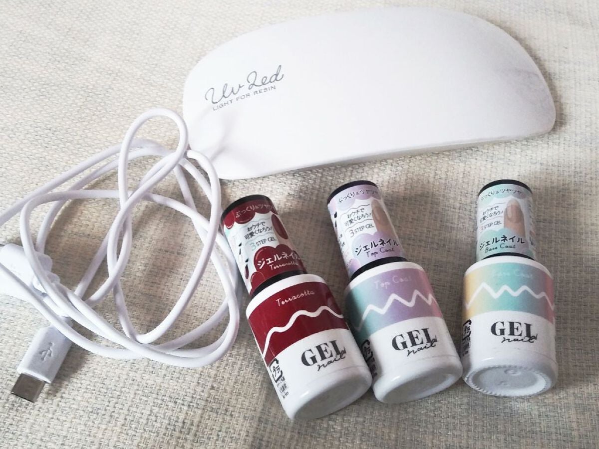 LED Resin Lamp/キャンドゥ/ネイル用品を使ったクチコミ(2枚目)