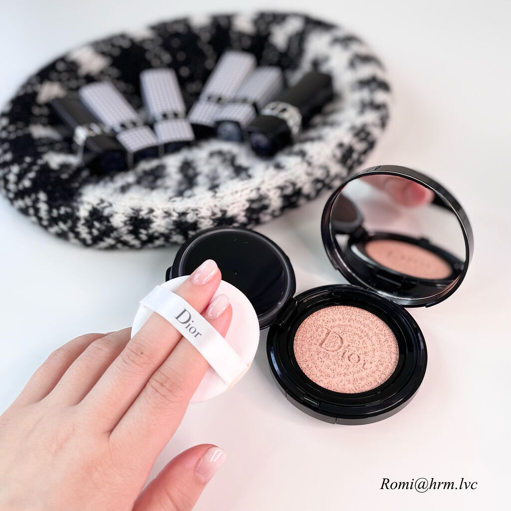 ディオールスキン フォーエヴァー グロウ クッション 1N ニュートラル<ニュー ルック エディション> (数量限定品)（生産終了）/Dior/クッションファンデーションを使ったクチコミ（2枚目）