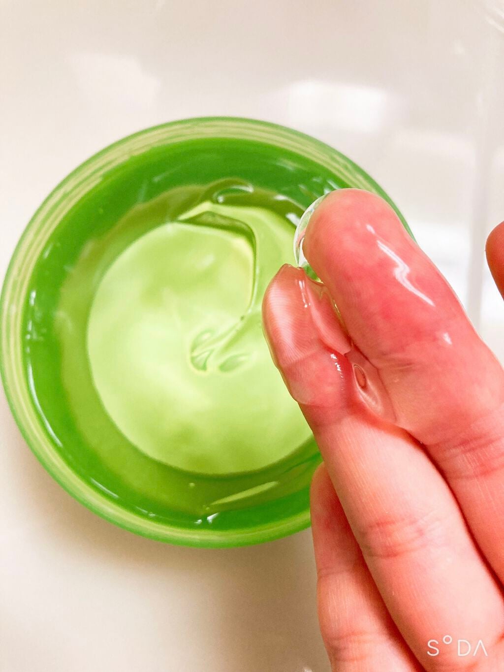 マイルド&モイスチャーアロエジェル/ネイチャーリパブリック/ボディローションを使ったクチコミ(2枚目)