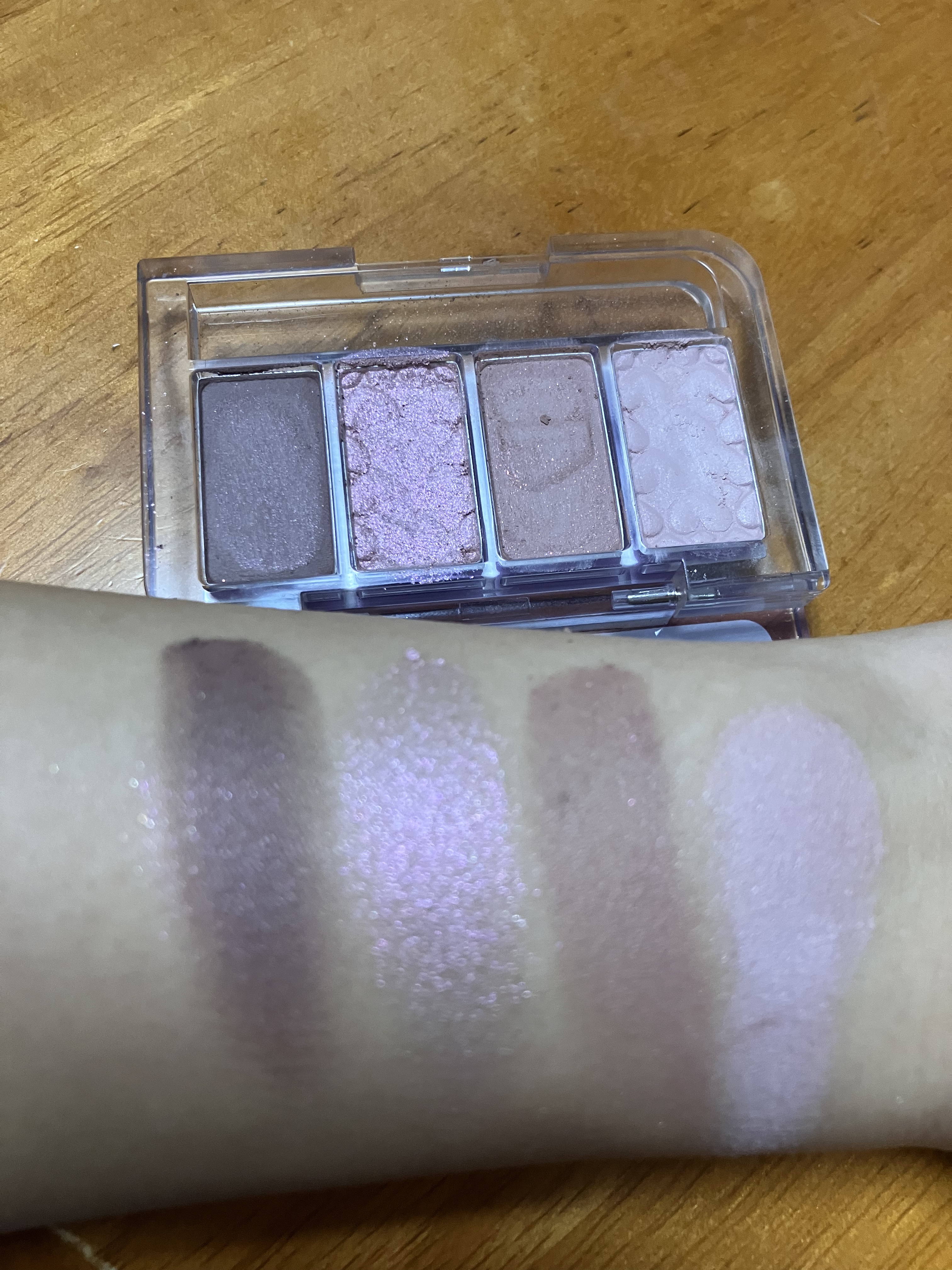 プレイカラーアイズミニ　リプレイコレクション/ETUDE/アイシャドウパレットを使ったクチコミ（2枚目）