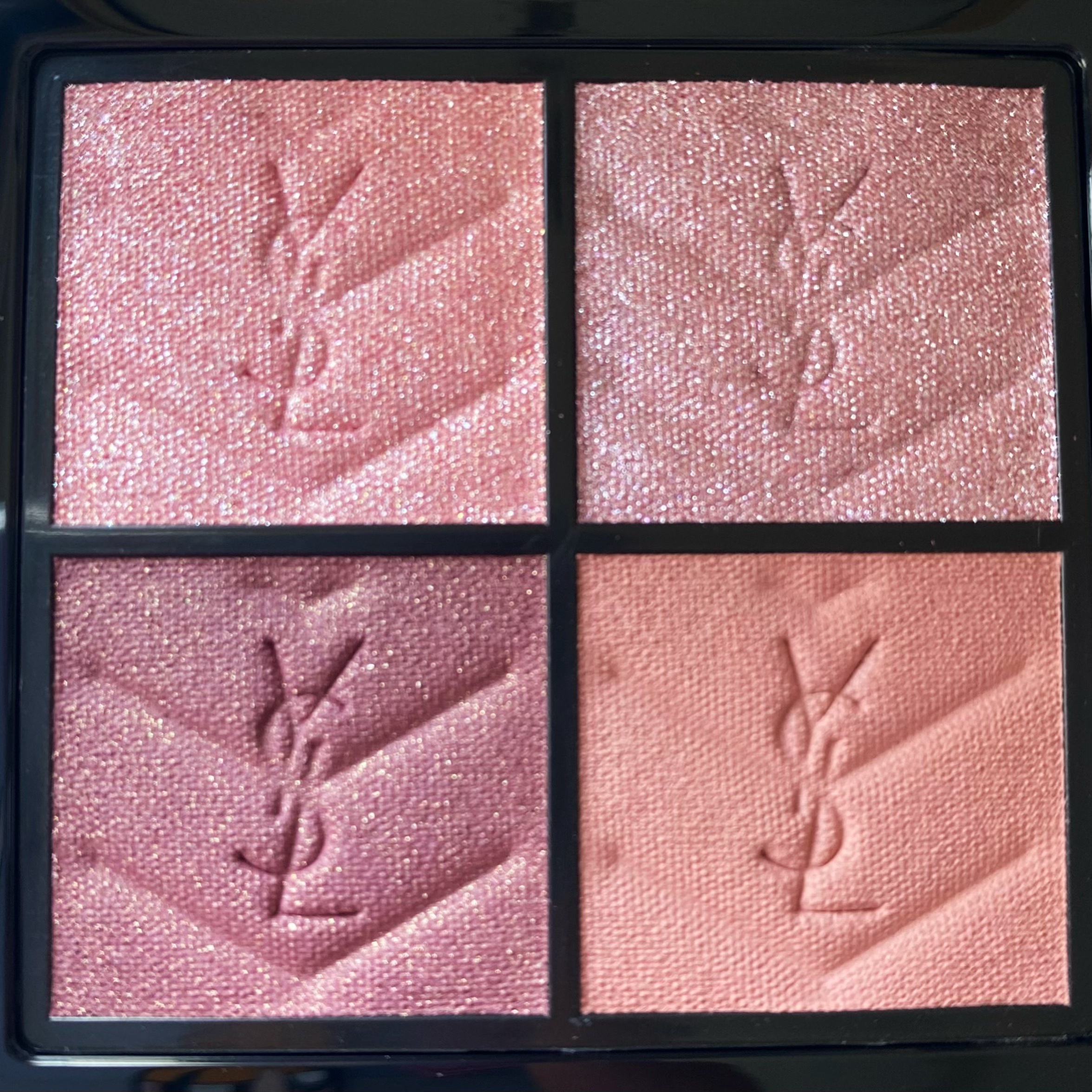 クチュール ミニ クラッチ/YVES SAINT LAURENT BEAUTE/アイシャドウパレットを使ったクチコミ（2枚目）