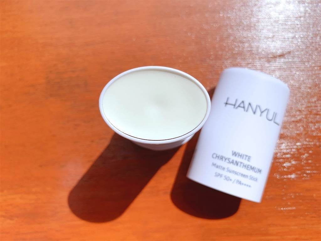 岩菊サラサラ サンスティック/HANYUL(ハンユル)/日焼け止めスティックを使ったクチコミ(2枚目)