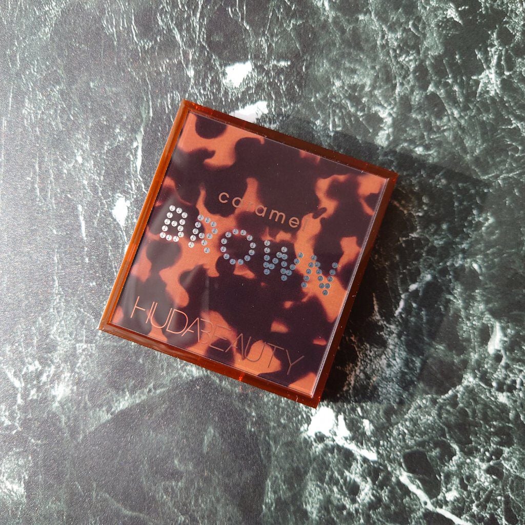 BROWN obsessions/Huda Beauty/アイシャドウパレットを使ったクチコミ(1枚目)