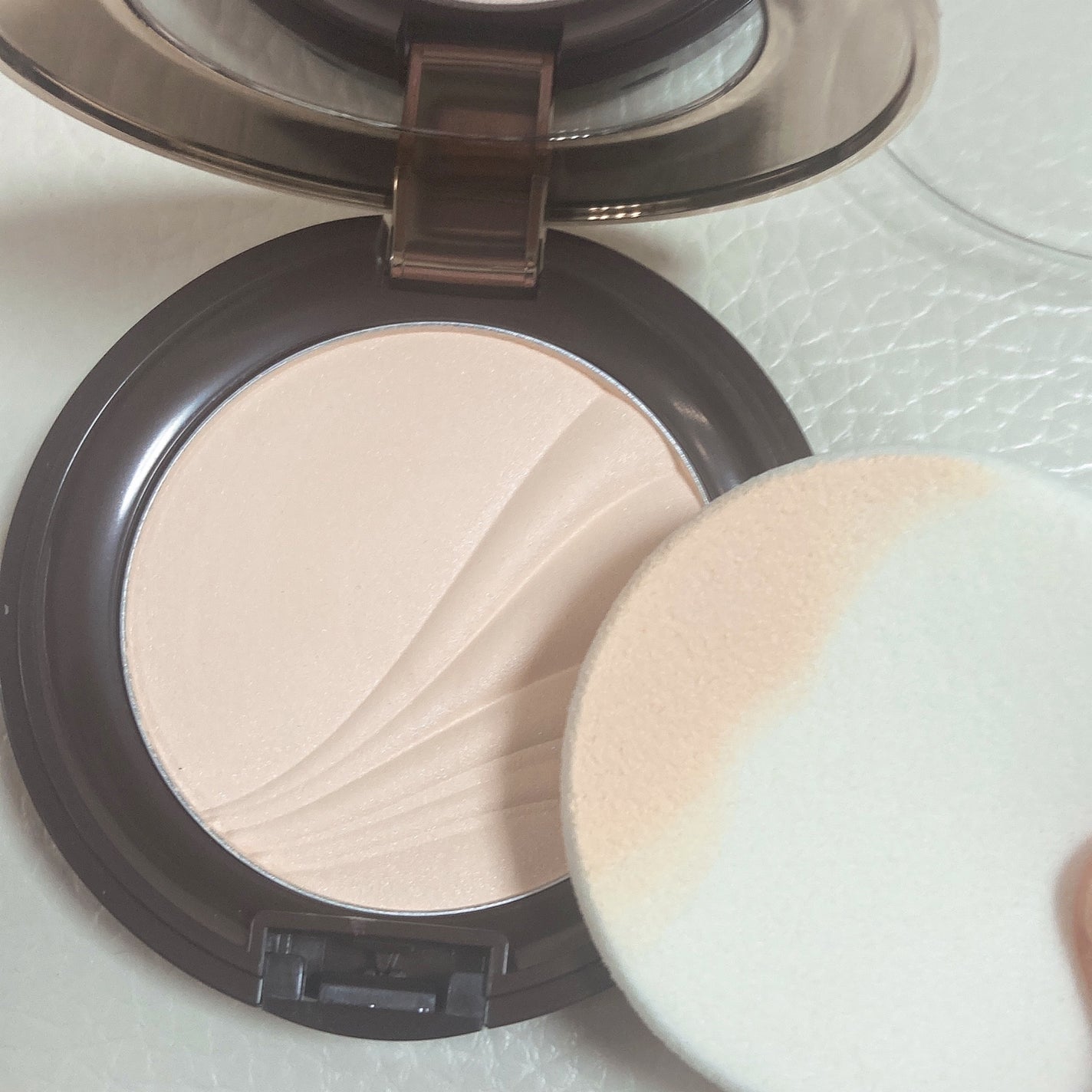 フェイスアップ プレストパウダー SPF23 / PA++/COVERMARK/プレストパウダーを使ったクチコミ(4枚目)