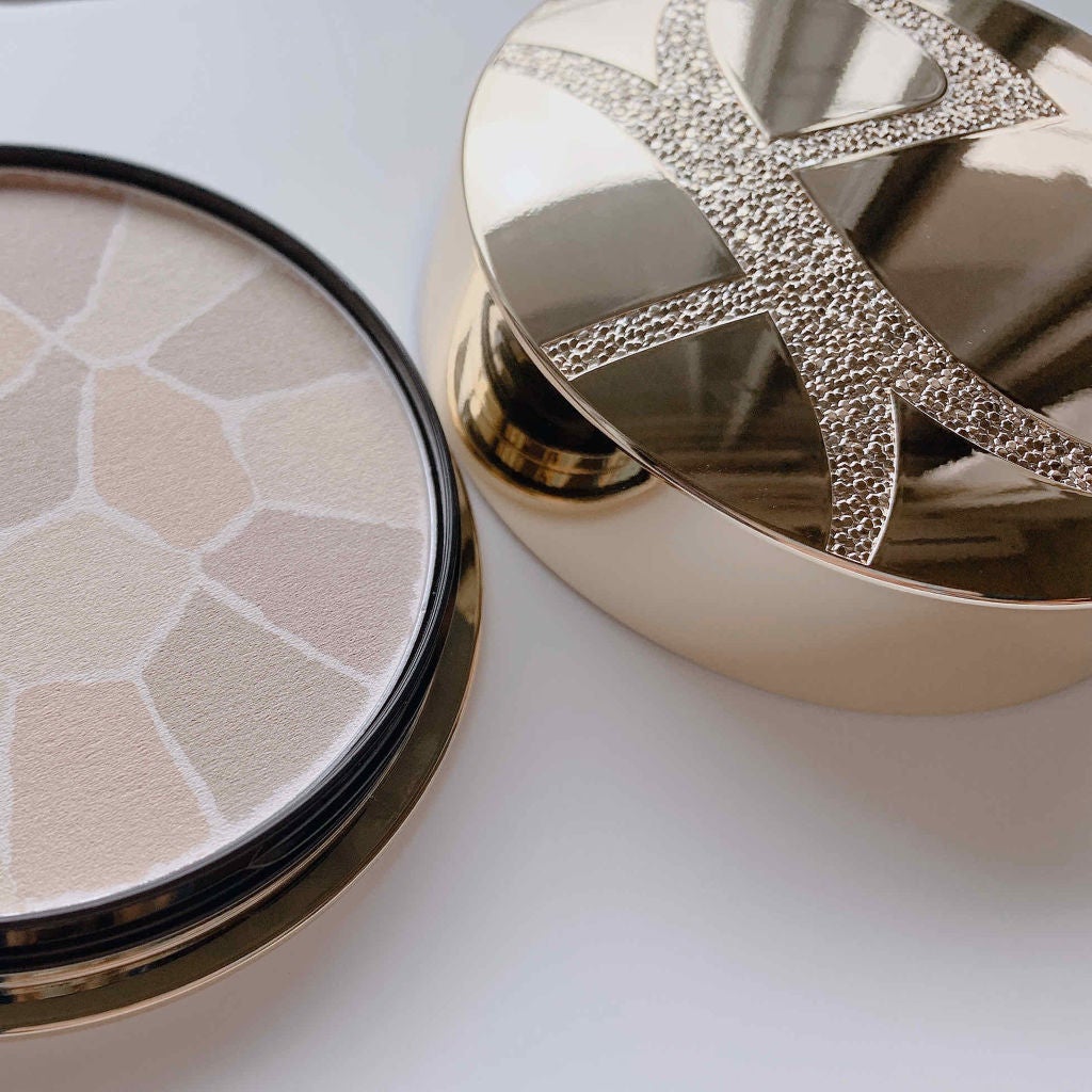 エレガンス ラ プードル オートニュアンス リクスィーズ/Elégance/プレストパウダーを使ったクチコミ(1枚目)