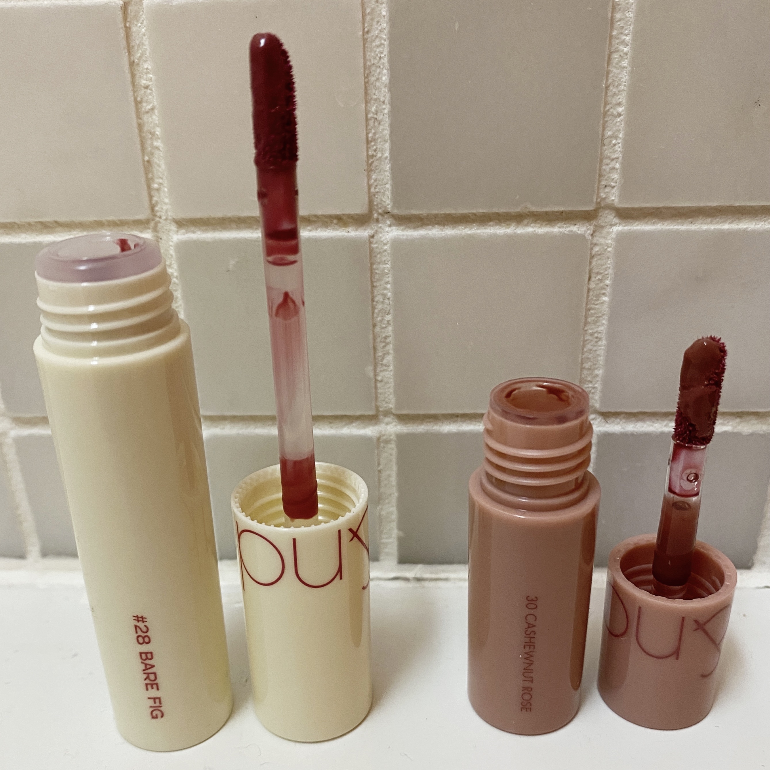 ジューシーラスティングティント ウィズミニセット/rom&nd/リップティントを使ったクチコミ（2枚目）