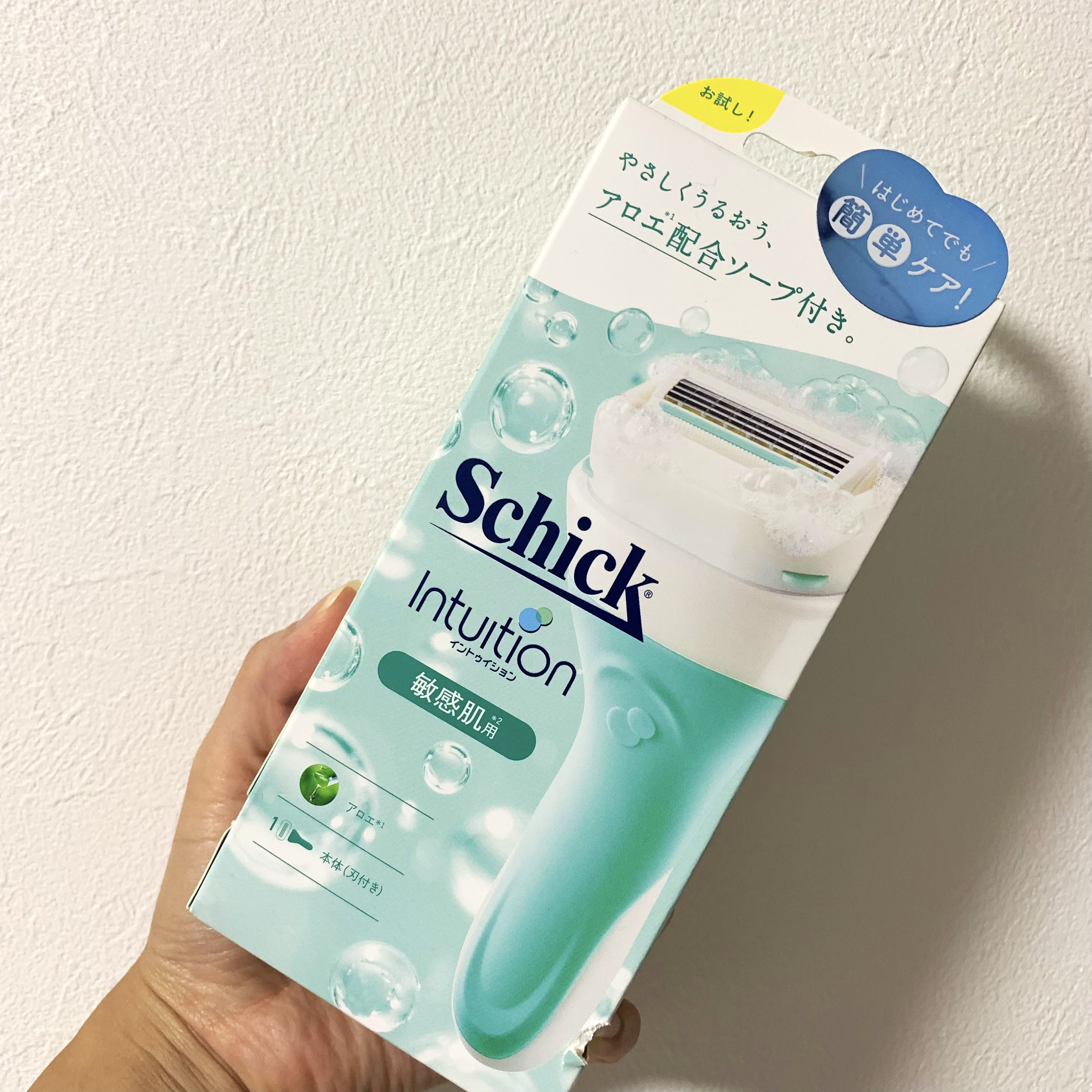 イントゥイション 敏感肌用 ホルダー （刃付き）＋替刃１コ 通常デザイン/イントゥイション/シェーバーを使ったクチコミ（1枚目）