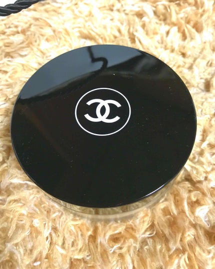 プードゥル ユニヴェルセル リーブル/CHANEL/ルースパウダーを使ったクチコミ(2枚目)