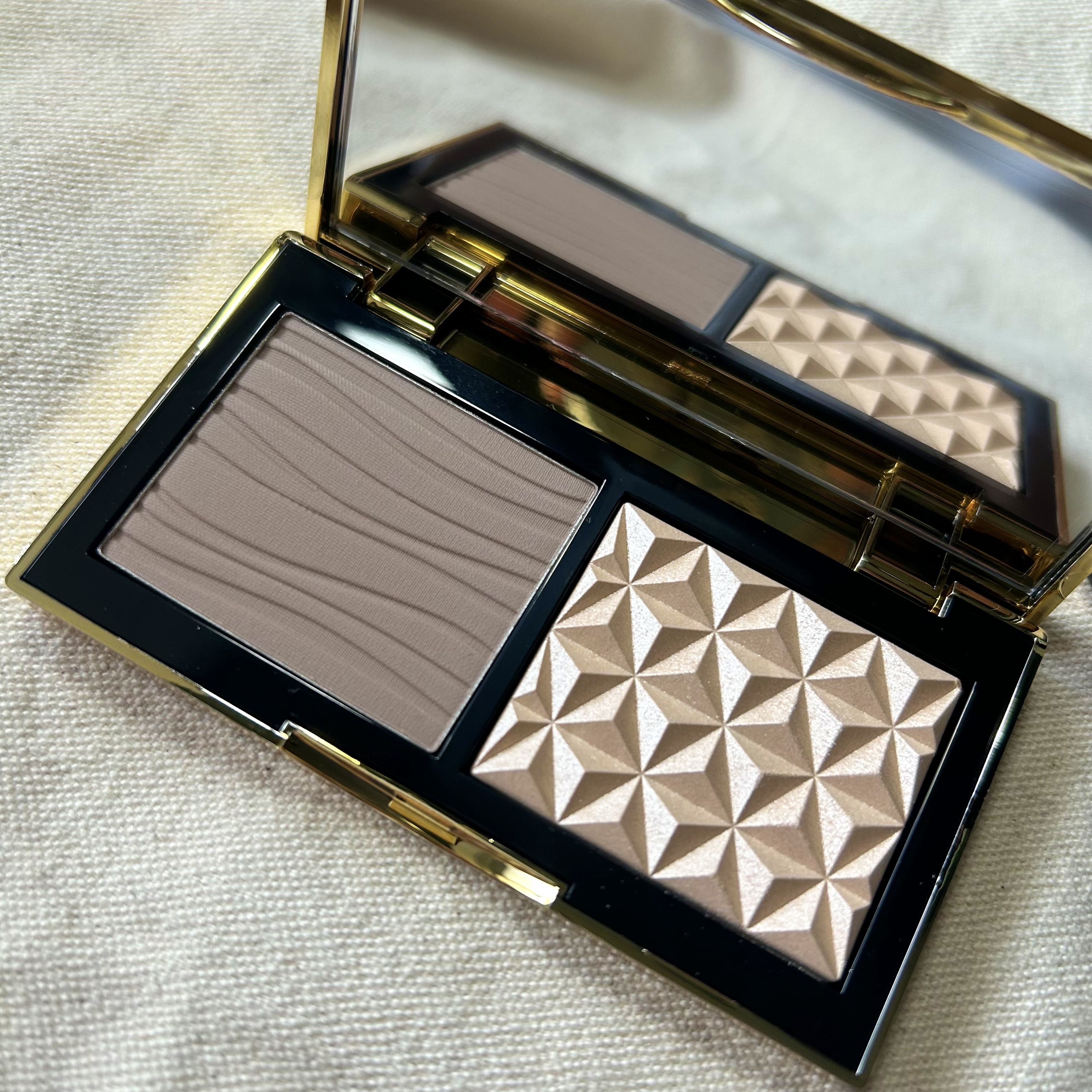 スカルプト&グロウ デュオ ハイライト&コントアーパレット/M・A・C/プレストパウダーを使ったクチコミ（2枚目）