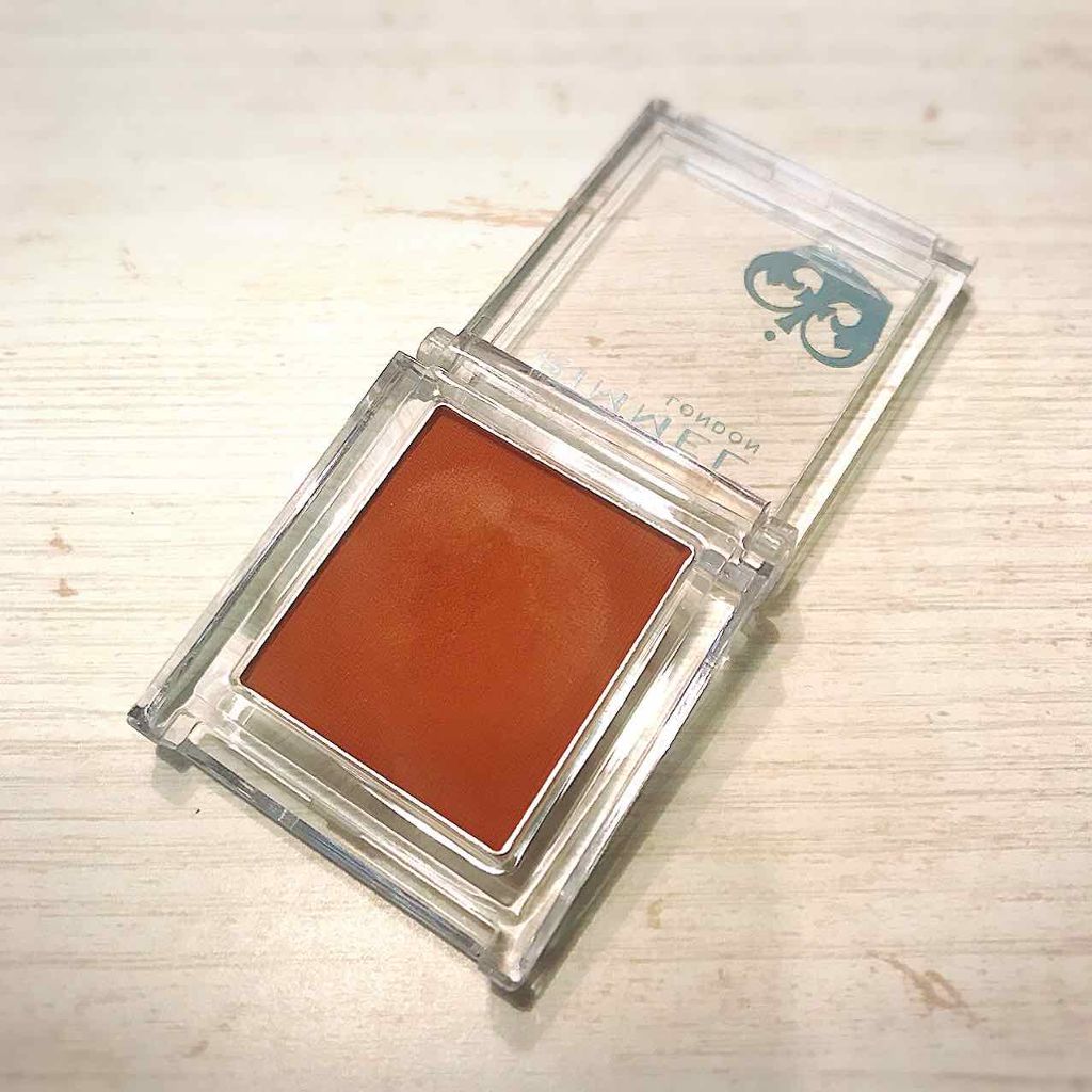 プリズム パウダーアイカラー/リンメル ロンドン/単色アイシャドウを使ったクチコミ(2枚目)