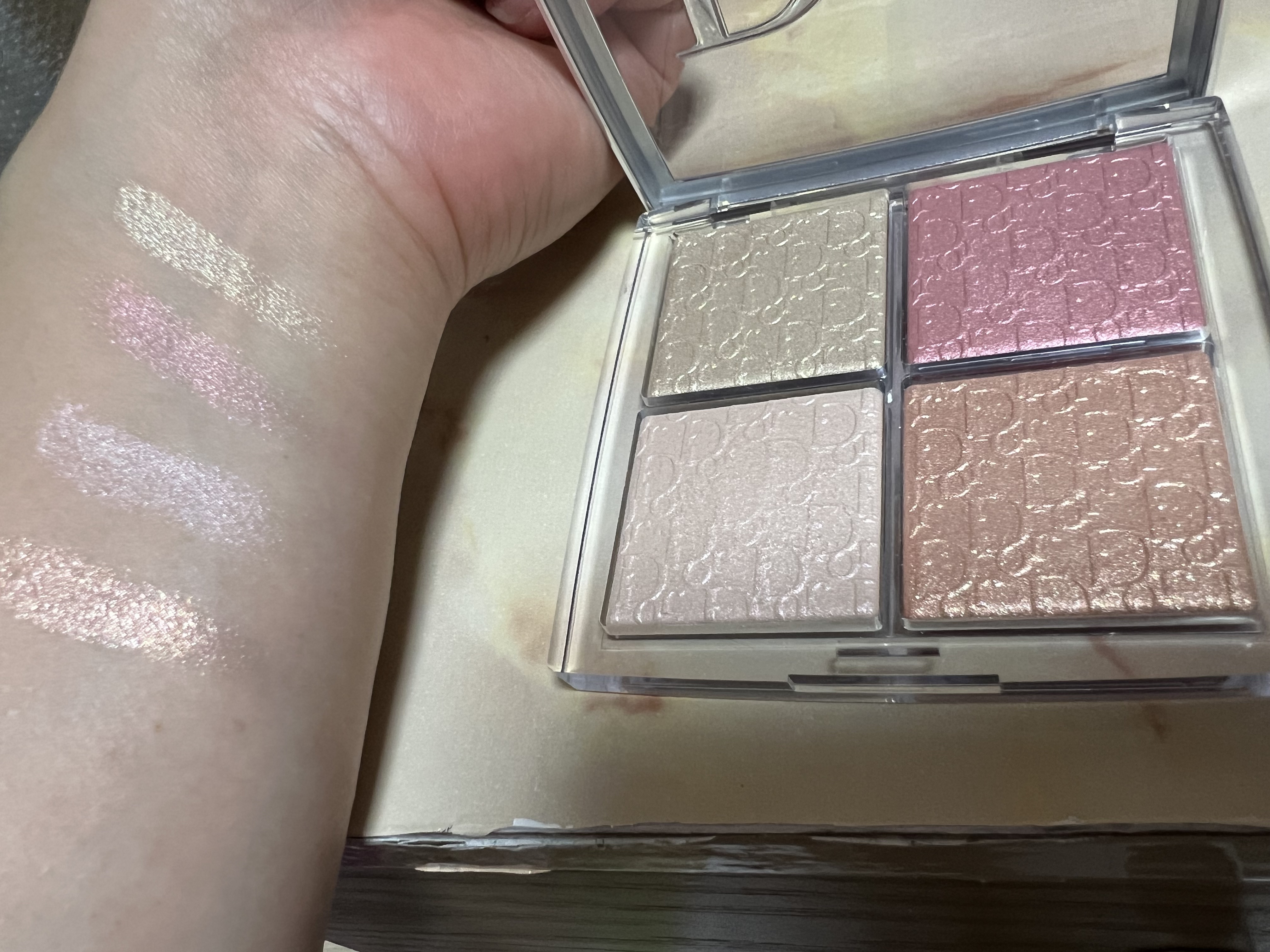 クチュール ミニ クラッチ/YVES SAINT LAURENT BEAUTE/アイシャドウパレットを使ったクチコミ（1枚目）