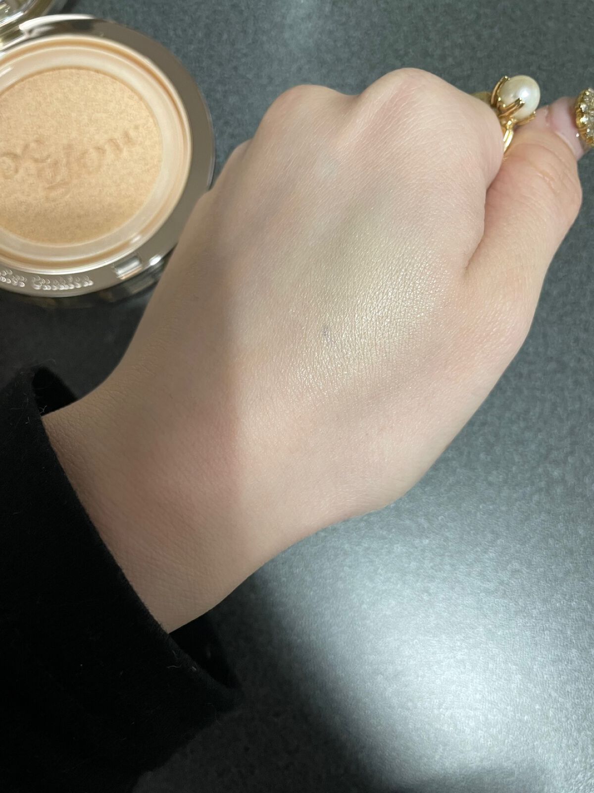 プロテーラービーグロウクッション ニュークラス 21 アイボリー/espoir/クッションファンデーションを使ったクチコミ（1枚目）