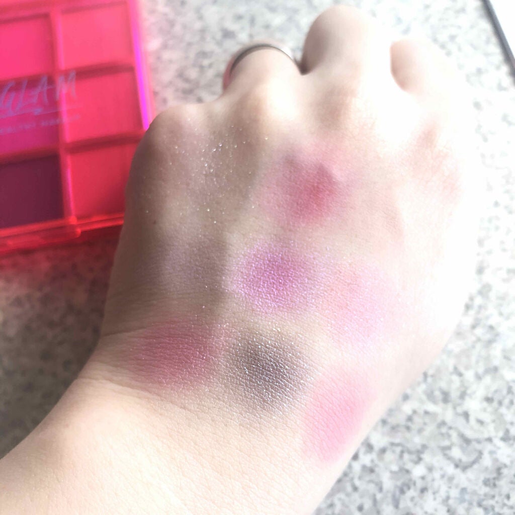 UR GLAM BLOOMING EYE COLOR PALETTE/U R GLAM/アイシャドウパレットを使ったクチコミ(2枚目)
