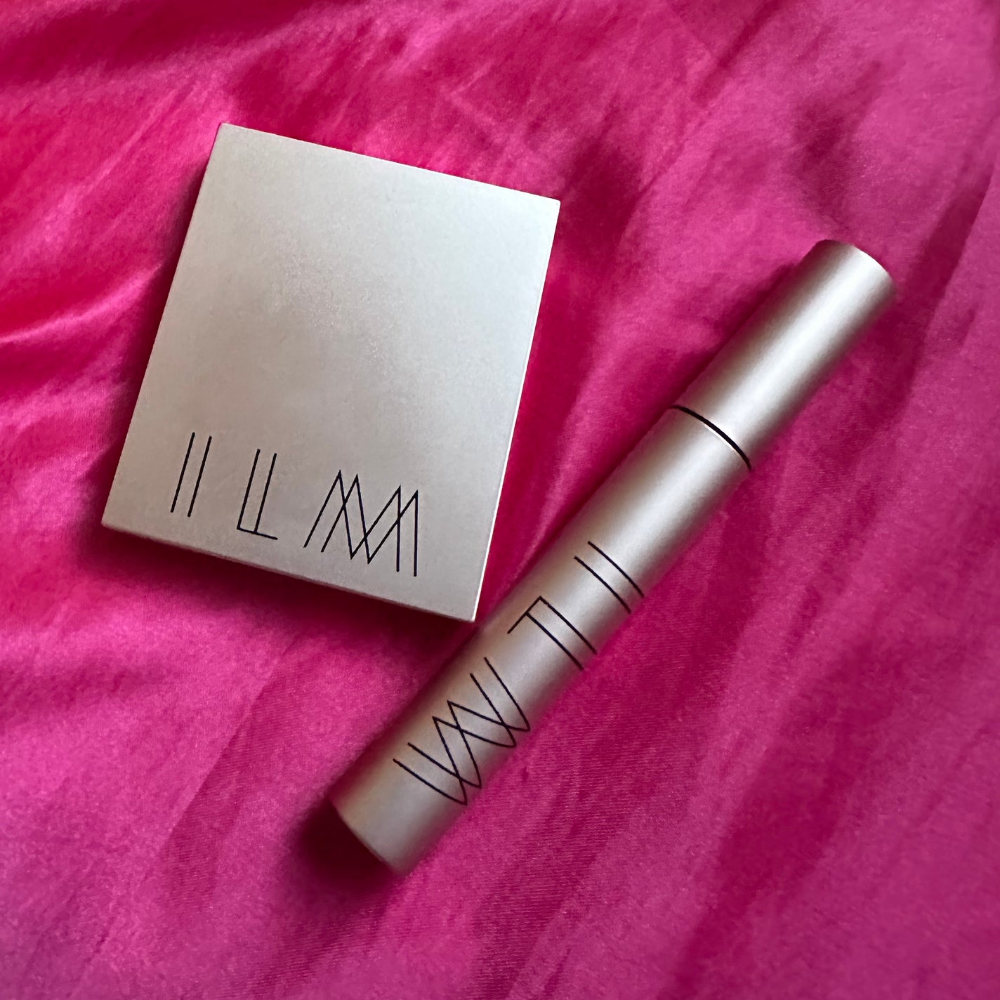 Yoshika on LIPS 「SOUFFLEYESHADOWPALETTE12月27日〜店頭..」(1枚目)