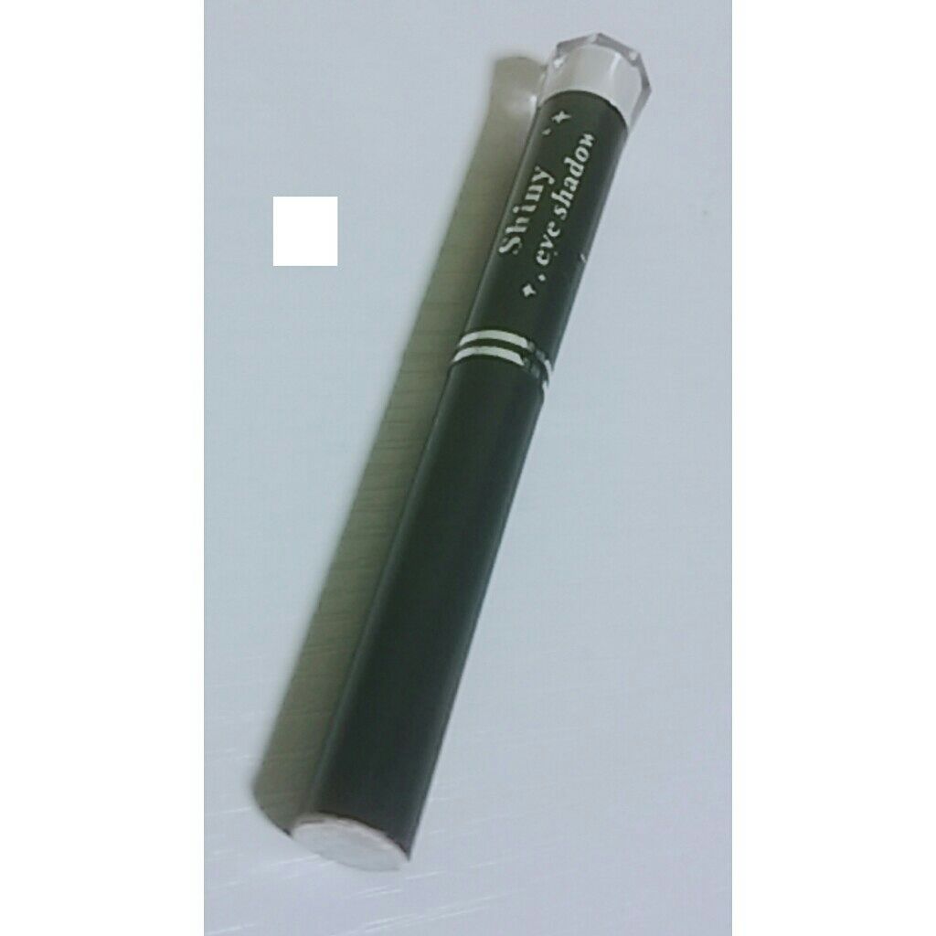 シャイニーアイシャドウ/DAISO/スティックアイシャドウを使ったクチコミ（3枚目）