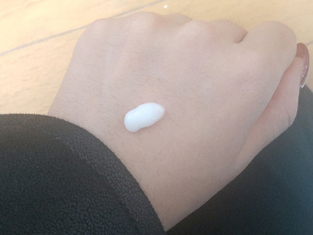 薬用ハンド＆フィンガー/ヴァセリン/ハンドクリームを使ったクチコミ（2枚目）