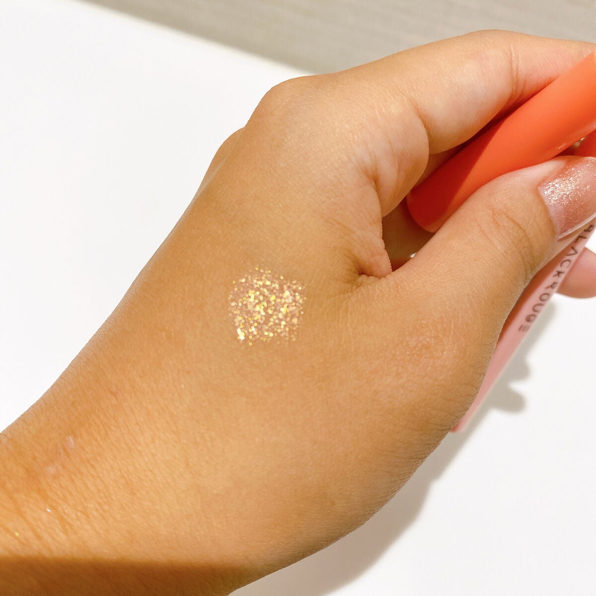 パワープルーフスティックシャドウ/BLACK ROUGE/スティックアイシャドウを使ったクチコミ(2枚目)