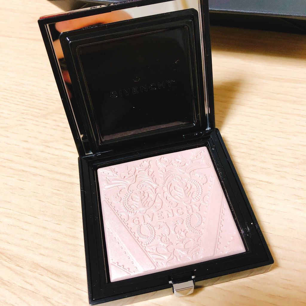 タン・クチュール・シマー・パウダー/GIVENCHY/プレストパウダーを使ったクチコミ(1枚目)