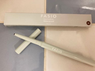 FASIO ペンシル アイライナーのクチコミ「FASIOペンシル アイライナー02ブラウン

ウォータープルーフ
涙、皮脂、こすれに強くライ.....」（1枚目）