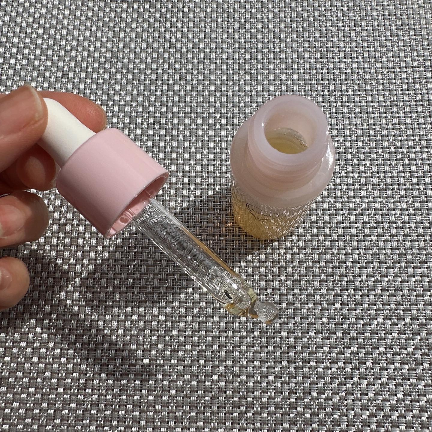 オイル美容液/WHOMEE/美容液を使ったクチコミ（2枚目）