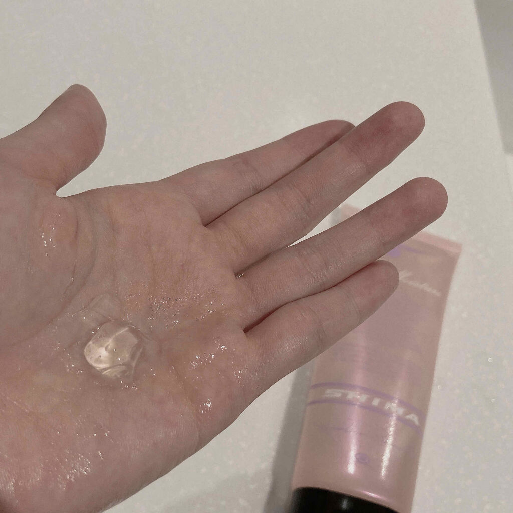 SHIMA ヘアシークモイスチャーのクチコミ「SHIMA
ヘアシークモイスチャー

しっかり保湿！洗い流さないトリートメント💐


美容院で.....」（3枚目）