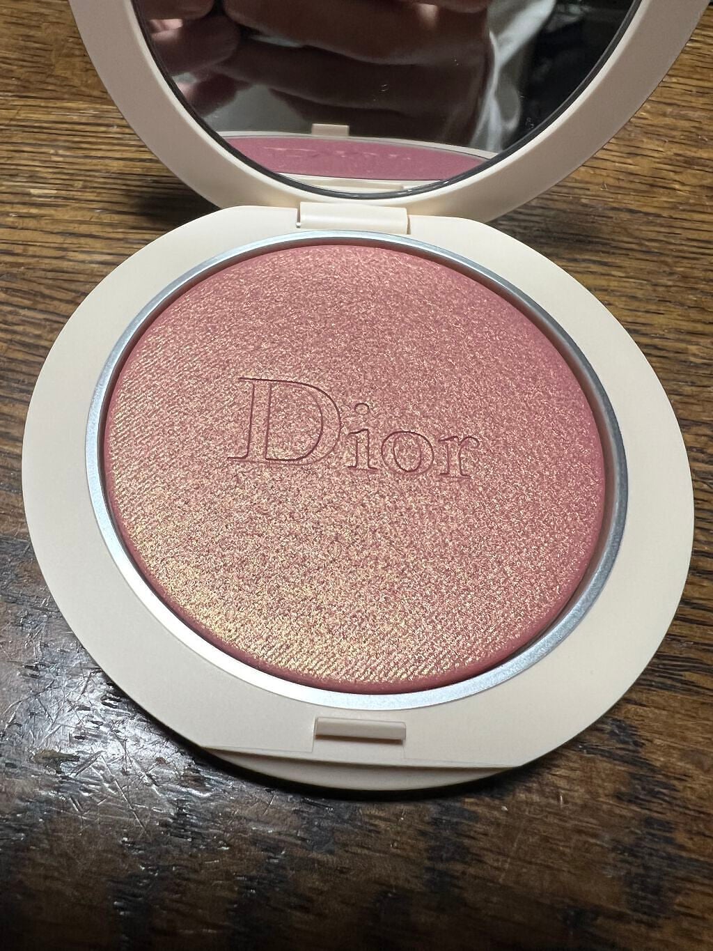 ディオールスキン フォーエヴァー クチュール ルミナイザー/Dior/プレストパウダーを使ったクチコミ(1枚目)
