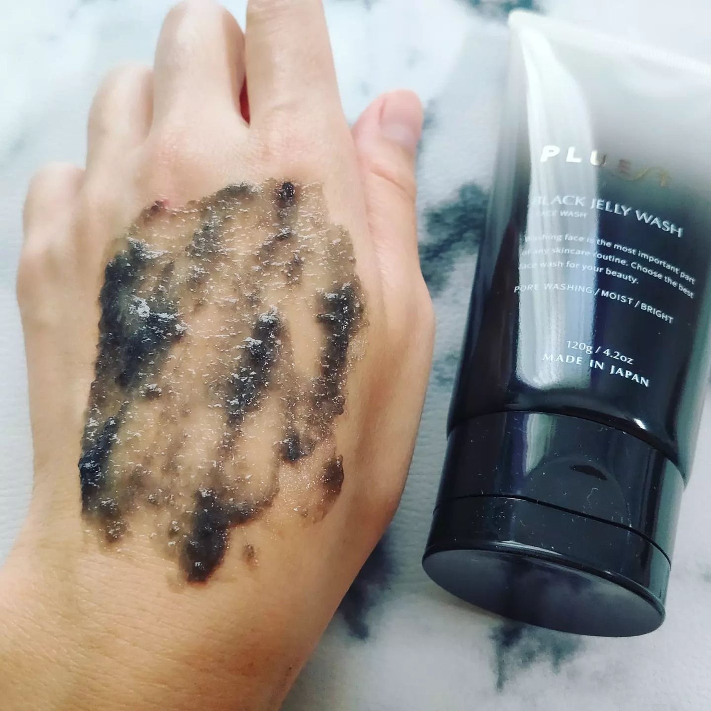 BLACK JELLY WASH(ブラックジェリーウォッシュ)/PLUEST/その他洗顔料を使ったクチコミ(4枚目)