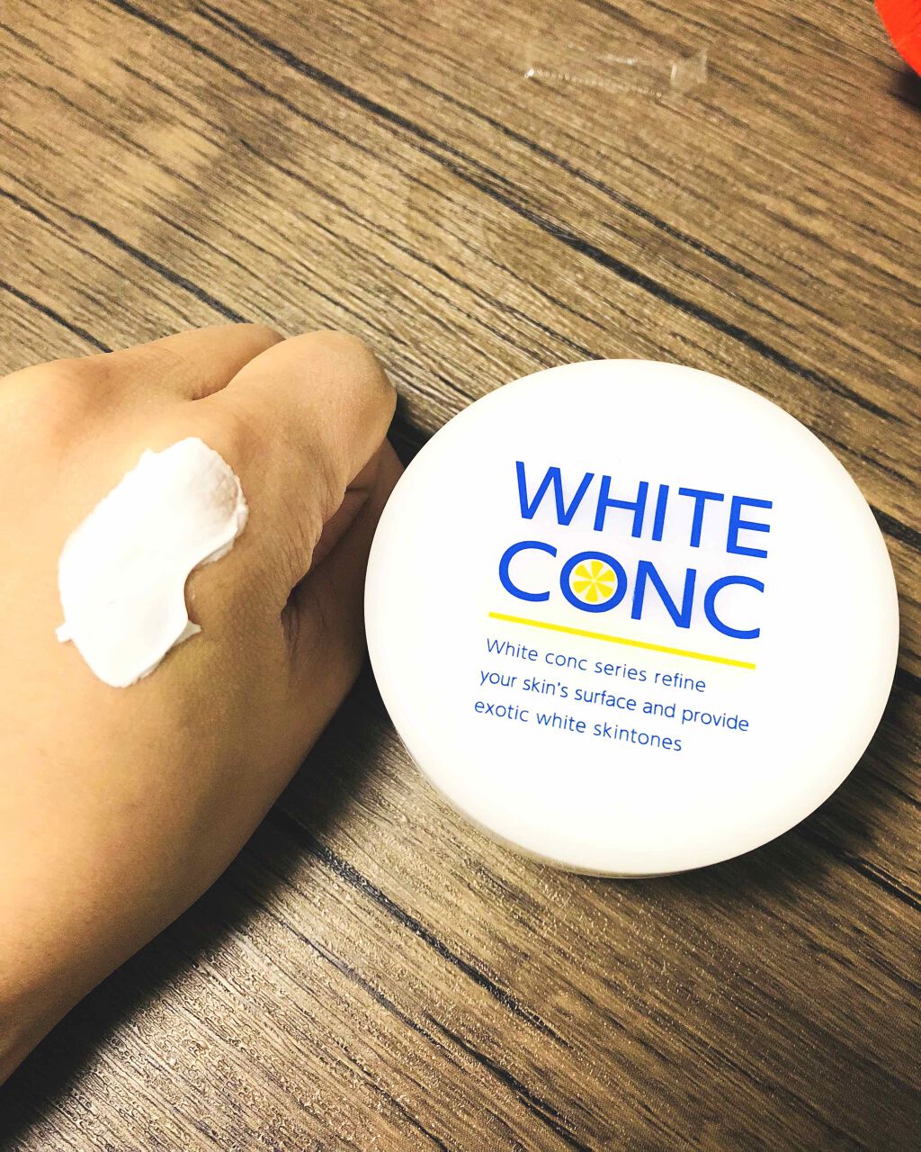 薬用ホワイトコンク ホワイトニングCC CII/ホワイトコンク/ボディクリームを使ったクチコミ（2枚目）