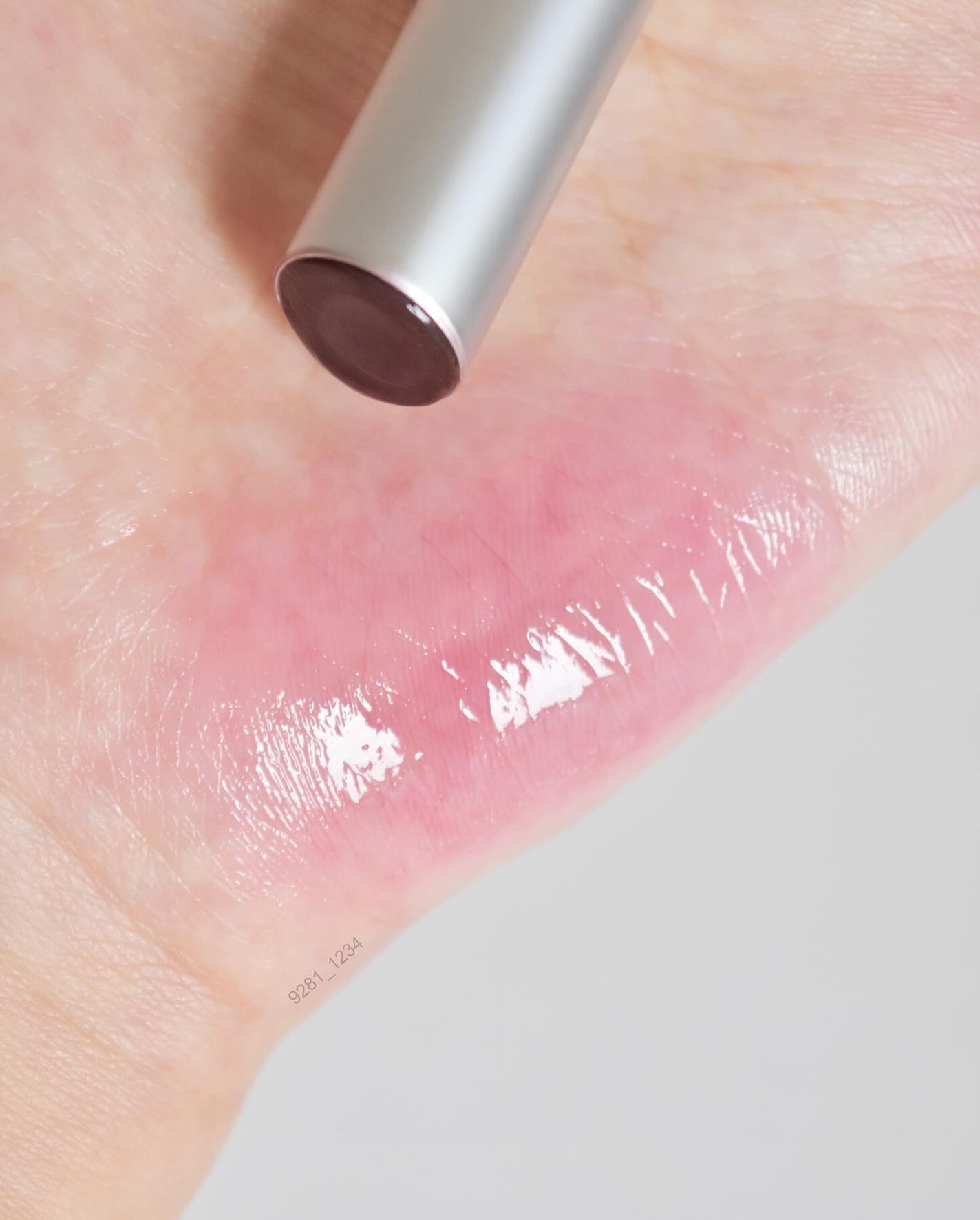 ジューシーラスティングティント/rom&nd/リップティントを使ったクチコミ(5枚目)