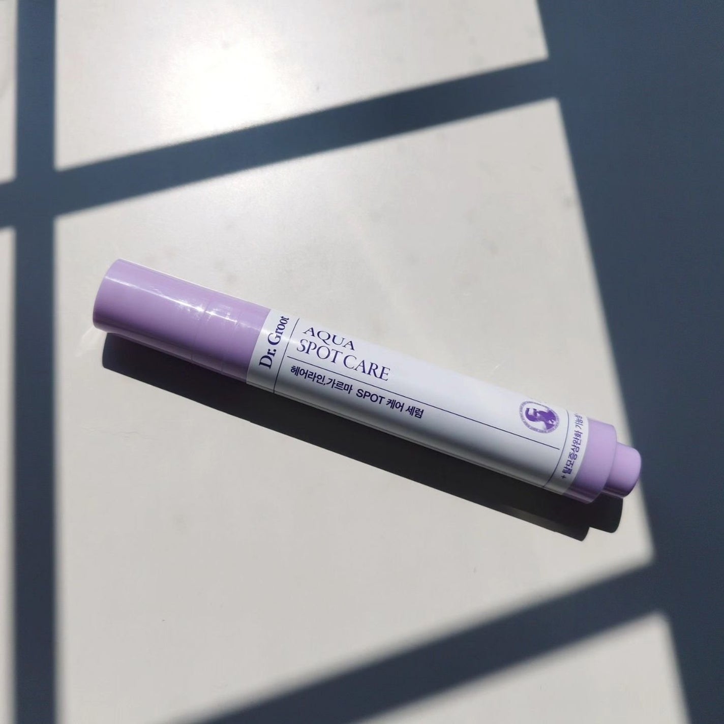 cota on LIPS 「:::::::::::::::::::::::::::::::..」(1枚目)