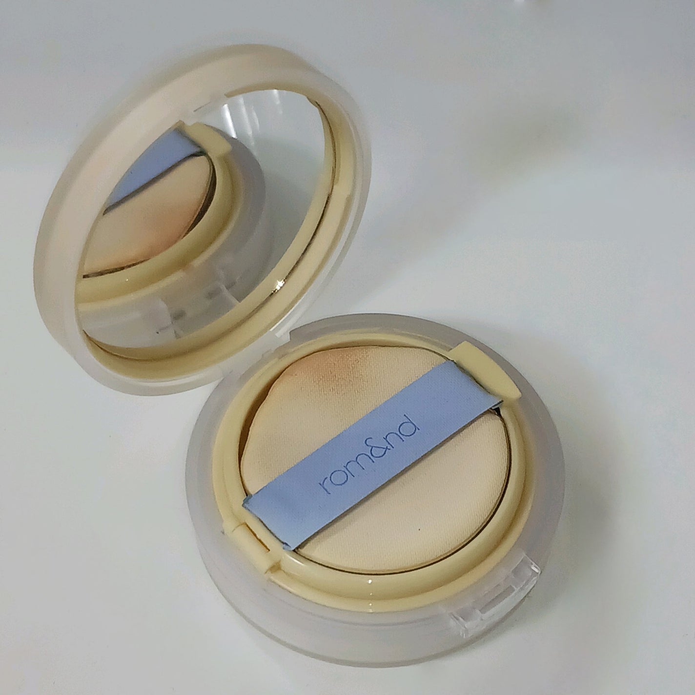ヌーゼロクッション/rom&nd/クッションファンデーションを使ったクチコミ(3枚目)
