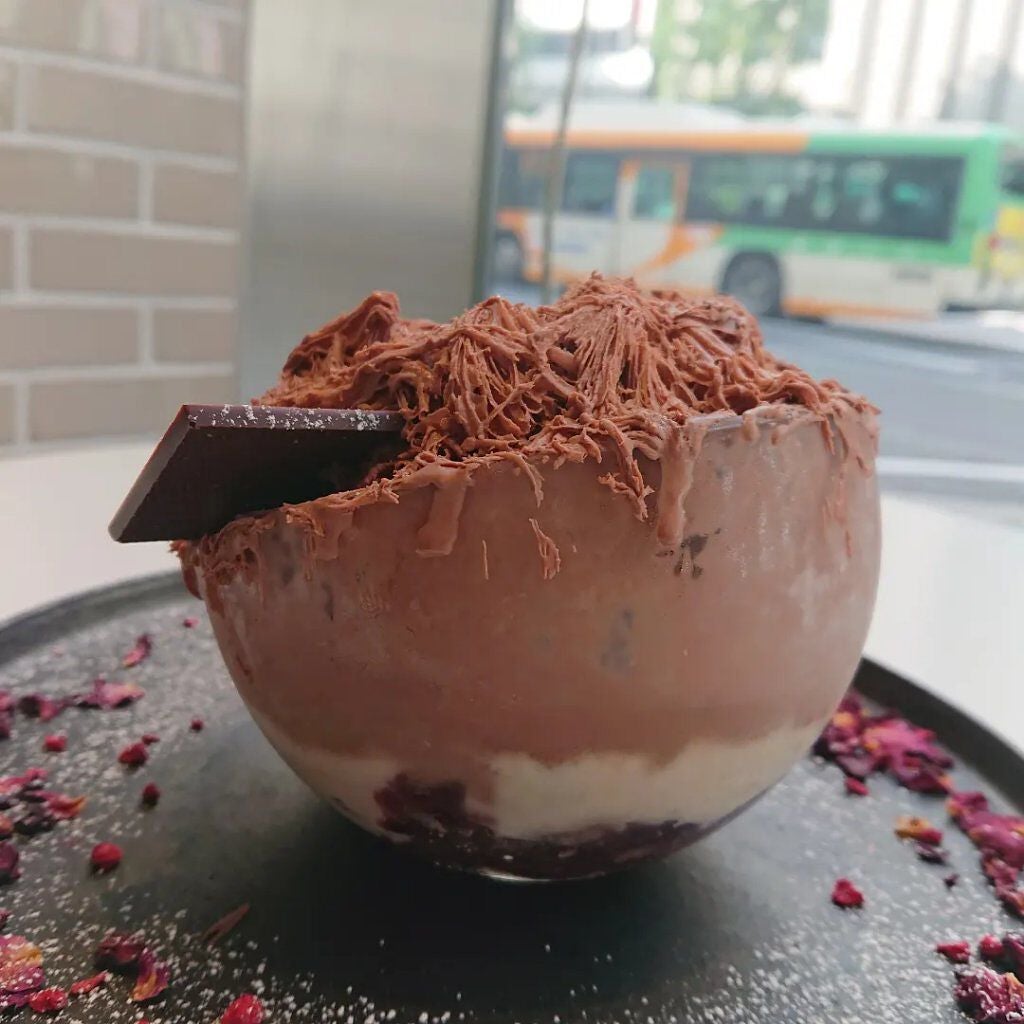 真紅 on LIPS 「SONOKOCAFE様の【アリバカカオスノードーム】を食べに行..」(2枚目)