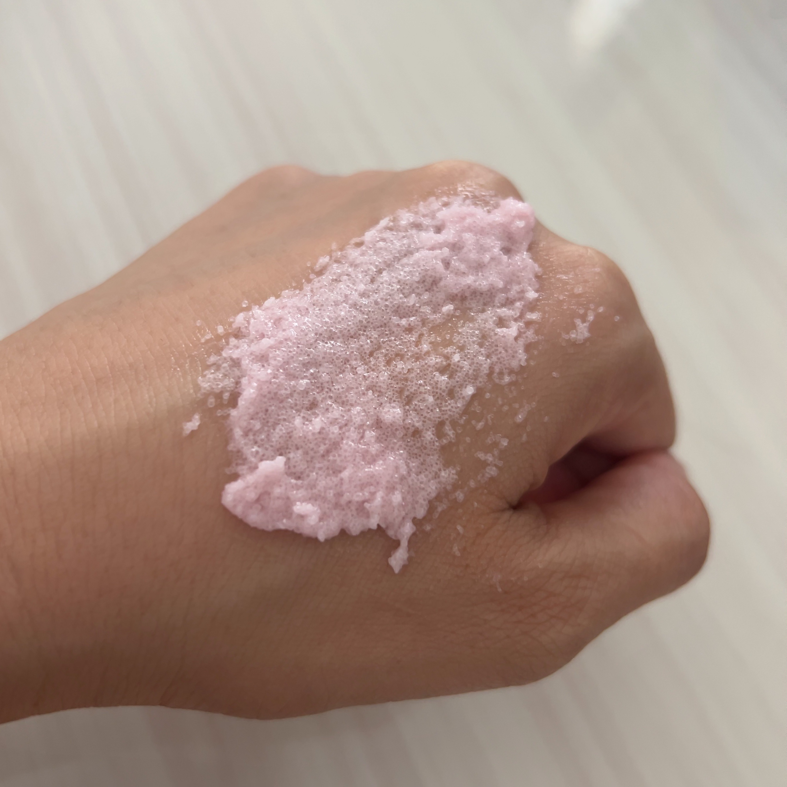 Q+Me スウィート ボム タラソ スクラブ 360g/AGARISM/バストケア・ヒップケアを使ったクチコミ（3枚目）