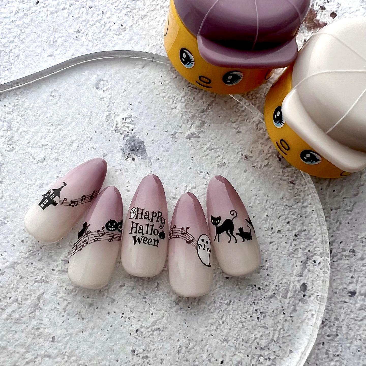 #音符ネイル,#猫ネイル,#ハロウィンネイル,#ラインネイル,#フレンチネイル,#ネイル,#グラデーションネイル,#秋ネイル,#パープルネイル,#フレンチネイル,#ニュアンスネイル,#ニュアンスネイル,#くすみネイル,#シャネイルのネイルデザイン