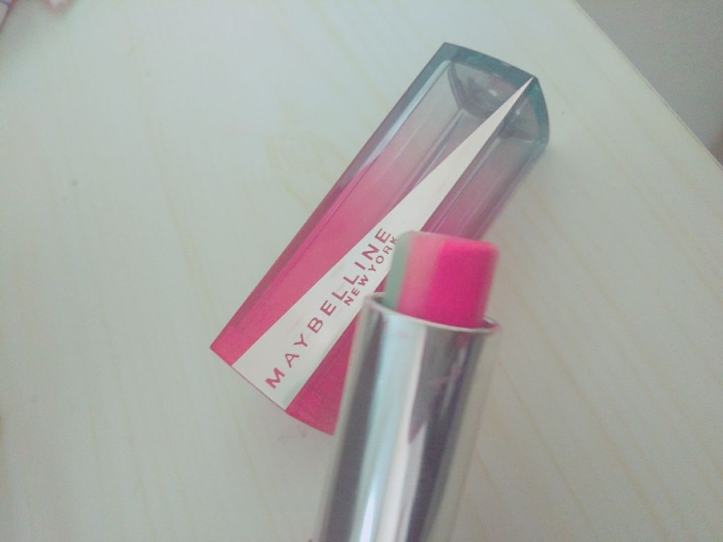 リップ フラッシュ ビッテン ストロボ/MAYBELLINE NEW YORK/口紅を使ったクチコミ（2枚目）