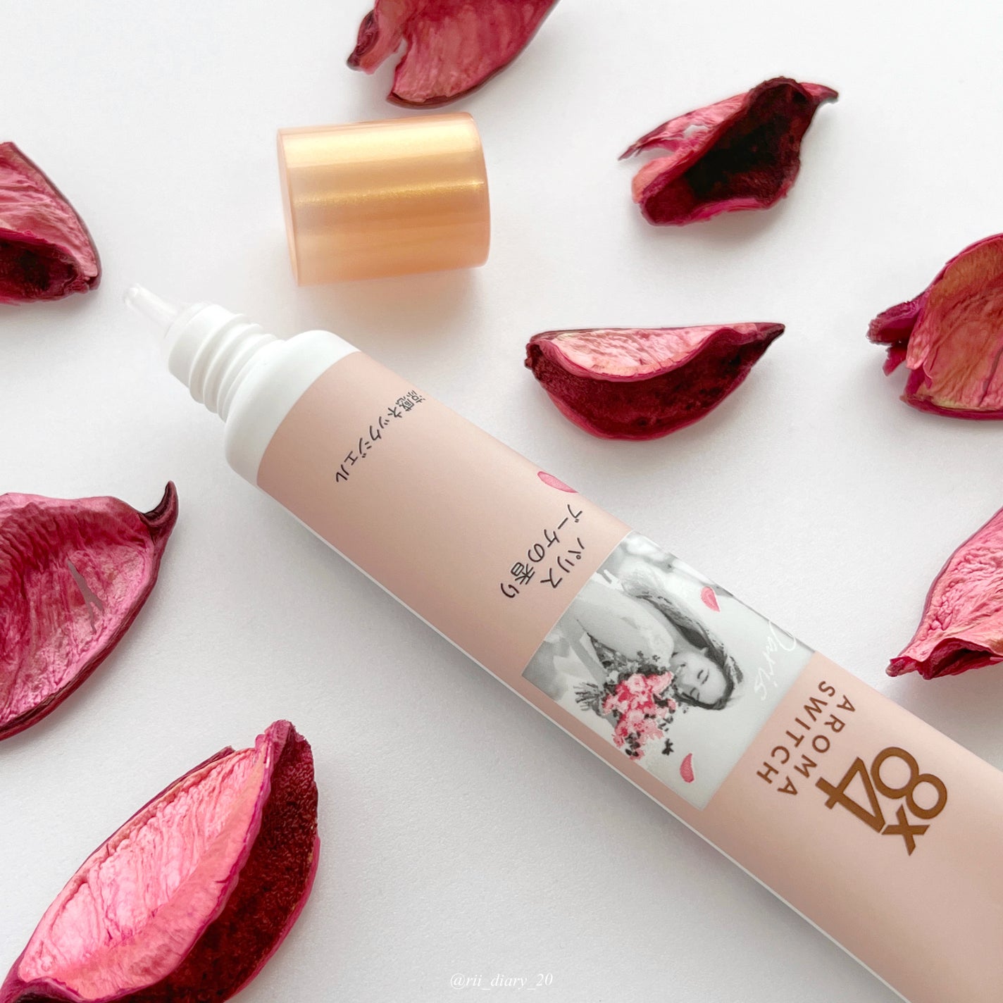 8x4 アロマスイッチ 涼感ネックジェル パリスブーケの香り/8x4/デオドラント・制汗剤を使ったクチコミ(3枚目)