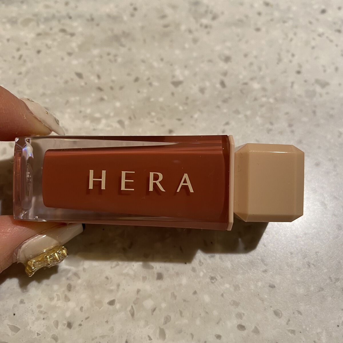 センシュアルスパイシーヌードグロス/HERA/リップグロスを使ったクチコミ（2枚目）