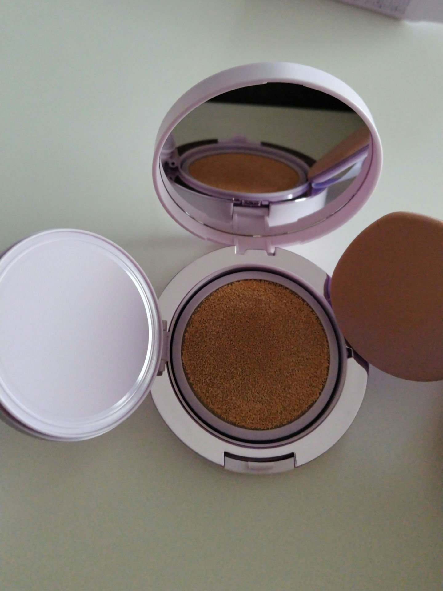 パーフェクティング シルキーフィット カバー クッション ファンデーション A02　明るいオークル（標準色）/VDL/クッションファンデーションを使ったクチコミ（2枚目）