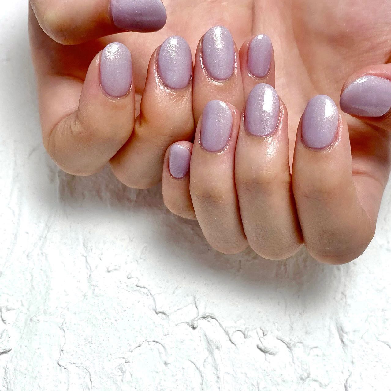 naomi on LIPS 「細かく上品なラメ感のシュクルシリーズでワンカラー💓やっぱりシュ..」(1枚目)